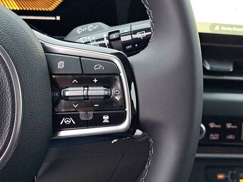 New 2026 Kia Carnival image 10