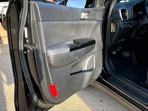 Used 2020 Kia Sportage EX image 18