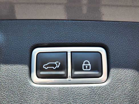 Used 2023 Kia Sorento X-Line EX image 25