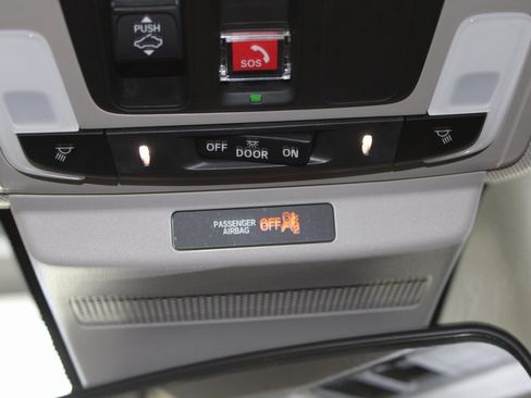 Used 2025 Honda Accord SE image 34