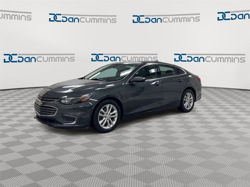 Used 2017 Chevrolet Malibu LT w/ Leather Package image 4