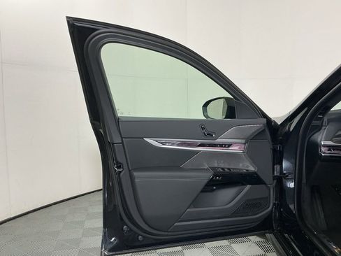 New 2026 BMW i7 eDrive50 w/ M Sport Package image 18