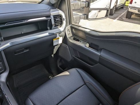 New 2025 Ford F150 Lariat w/ Equipment Group 501A Mid image 17