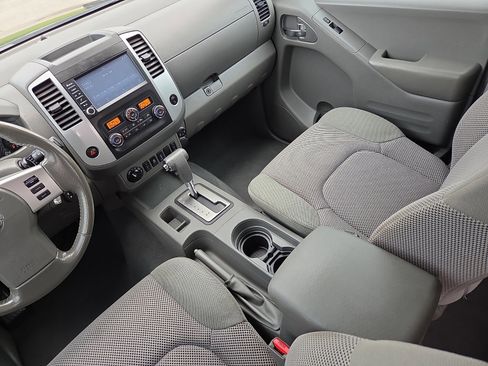 Used 2019 Nissan Frontier SV w/ Value Truck Package AWD/4WD image 12