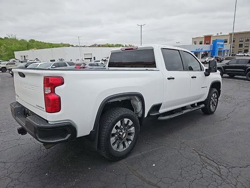 Used 2025 Chevrolet Silverado 2500 Custom w/ Custom Value Package image 8