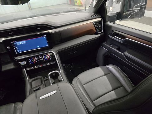 Used 2024 GMC Sierra 2500 Denali w/ Denali Reserve Package image 48