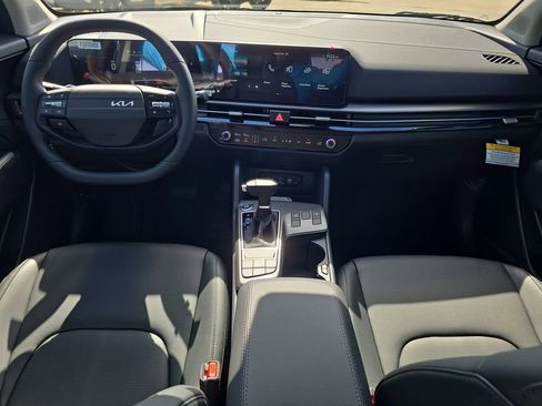 New 2026 Kia Sportage EX w/ EX Panorama Roof Package FWD image 13