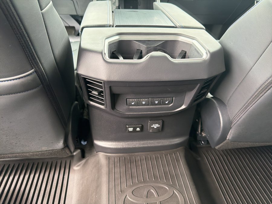 Used 2025 Toyota Tundra Platinum AWD/4WD image 8