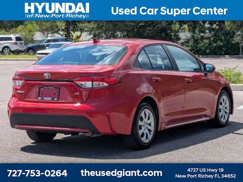 Used 2021 Toyota Corolla LE FWD image 5