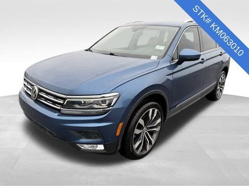 Used 2019 Volkswagen Tiguan SEL Premium image 3