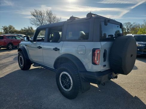 Used 2022 Ford Bronco Badlands image 7