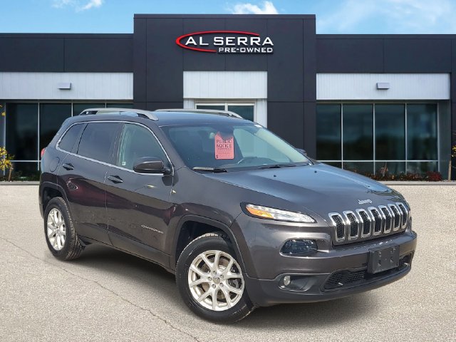 Used 2017 Jeep Cherokee Latitude w/ Cold Weather Group AWD/4WD image 1