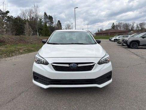 Used 2023 Subaru Impreza 2.0i image 2