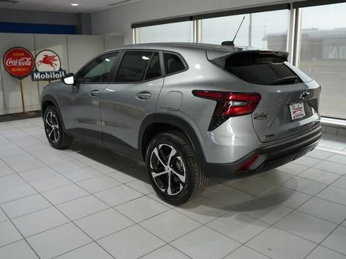 New 2026 Chevrolet Trax RS w/ Driver Confidence Package image 3