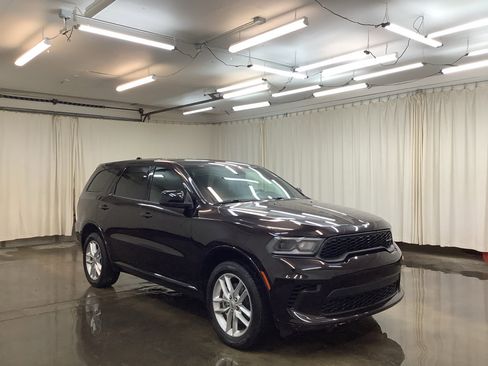 Used 2025 Dodge Durango GT AWD/4WD image 4