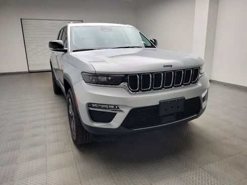 Used 2023 Jeep Grand Cherokee 4WD 4xe image 14