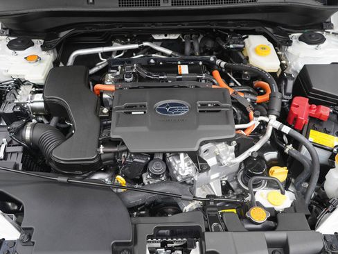 Used 2025 Subaru Forester Limited image 30