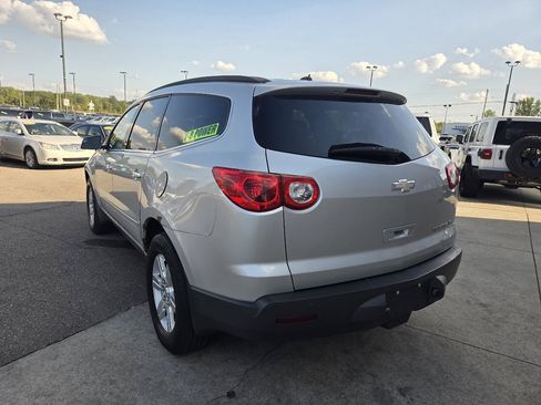 Used 2011 Chevrolet Traverse LT w/ Personal Connectivity Package image 7