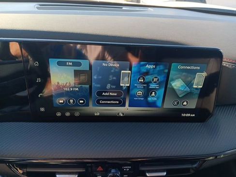 New 2026 Nissan Kicks SR image 19