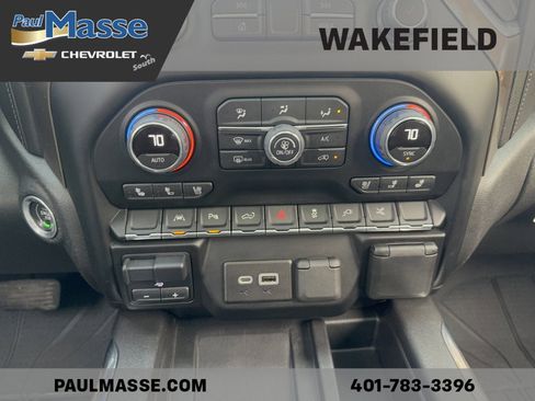 Used 2022 Chevrolet Silverado 1500 High Country w/ Technology Package image 25