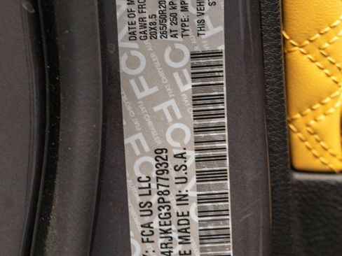Used 2023 Jeep Grand Cherokee L Summit AWD/4WD image 47