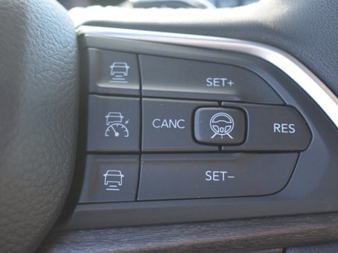 New 2026 Jeep Grand Cherokee L Limited image 24