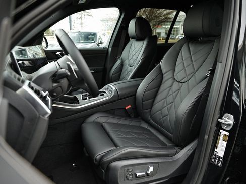 New 2026 BMW X5 xDrive40i w/ M Sport Package image 21