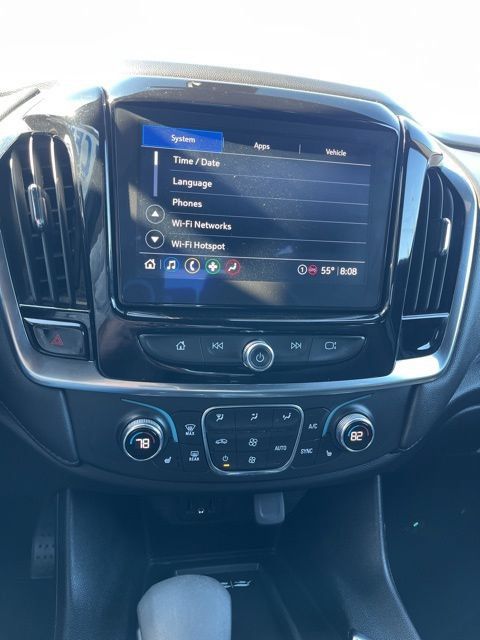 Used 2023 Chevrolet Traverse LT AWD/4WD image 39