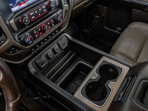 Used 2015 GMC Sierra 2500 Denali w/ Duramax Plus Package AWD/4WD image 24