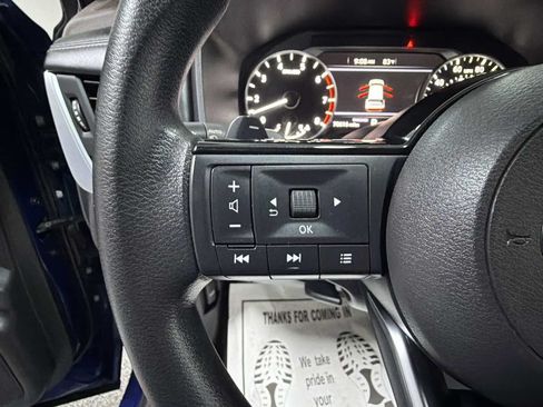 Used 2023 Nissan Rogue SV FWD image 16