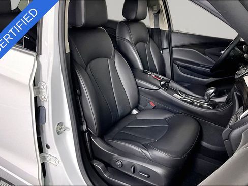 Certified 2020 Buick Envision Essence FWD image 26