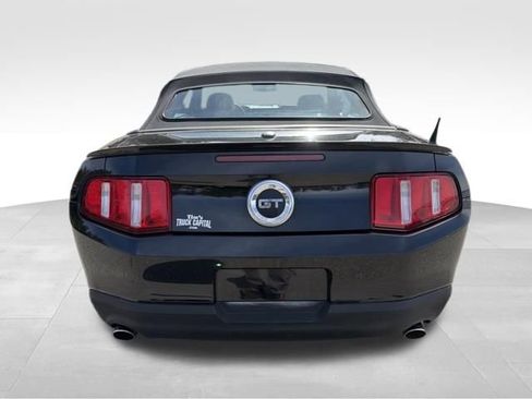 Used 2010 Ford Mustang GT image 4