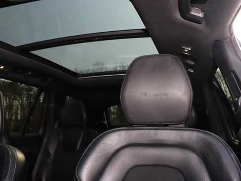 Used 2019 Volvo XC90 T6 R-Design w/ Advanced Package AWD/4WD image 12