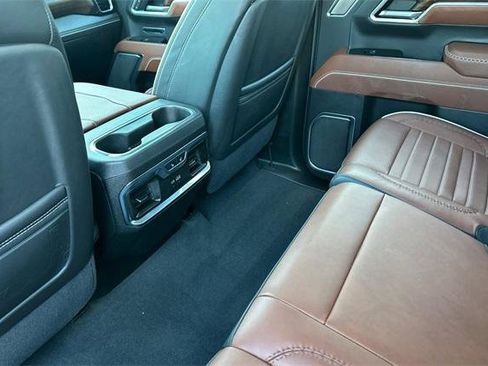 Used 2025 GMC Sierra 1500 Denali Ultimate image 12