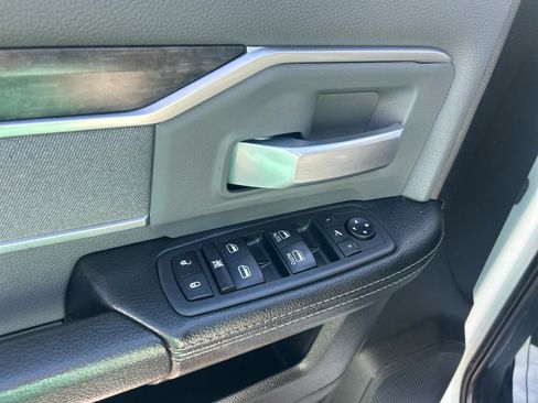 Used 2019 RAM 2500 Big Horn AWD/4WD image 14