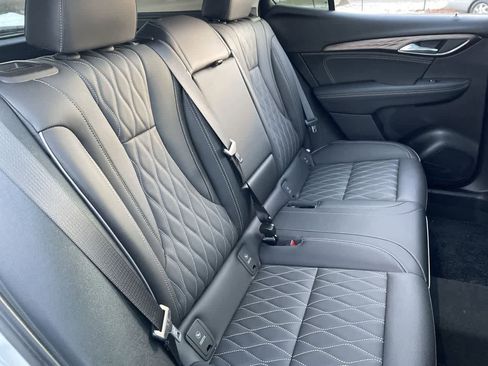 Used 2023 Buick Envision Avenir image 15