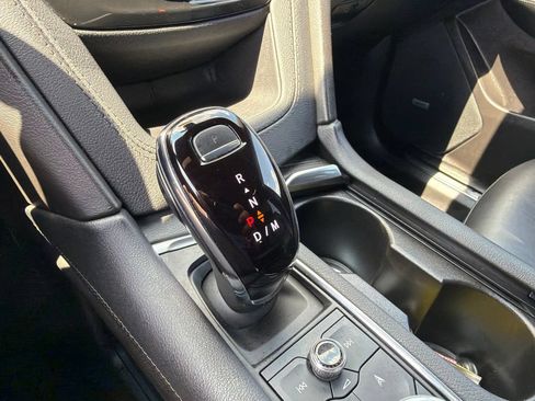 Used 2023 Cadillac XT5 Premium Luxury FWD image 27