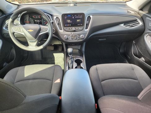 Used 2021 Chevrolet Malibu LS image 16