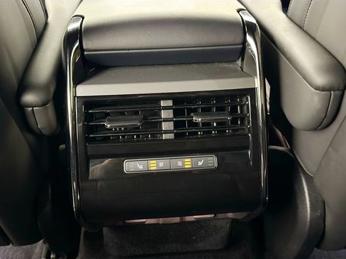 Used 2025 Land Rover Range Rover Sport Dynamic SE AWD/4WD image 26