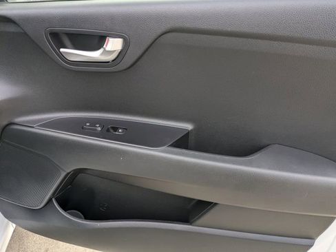 Used 2023 Kia Rio S image 30