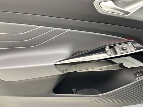 Used 2023 Volkswagen ID.4 S RWD image 13
