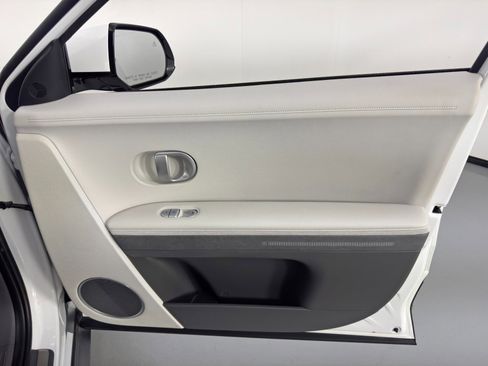 Used 2022 Hyundai Ioniq 5 Limited image 40