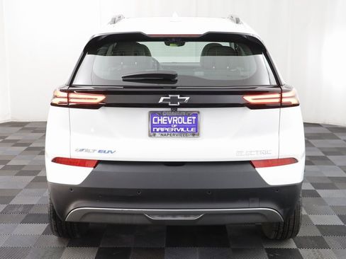 Used 2022 Chevrolet Bolt EUV Premier w/ Sun & Sound Package image 19
