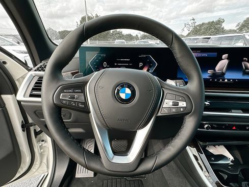New 2026 BMW X5 sDrive40i w/ Climate Comfort Package RWD image 8