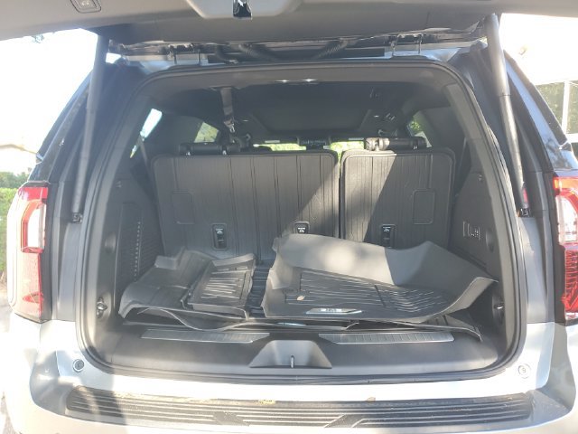 New 2026 GMC Yukon Denali w/ Sun & Power Step Package AWD/4WD image 4