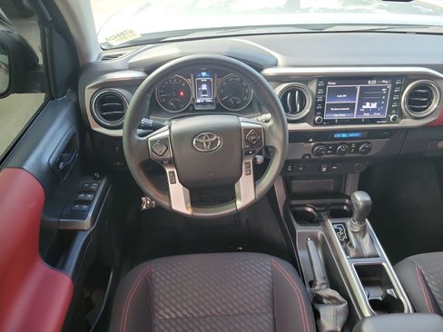 Used 2023 Toyota Tacoma SR5 w/ Technology Package RWD image 17