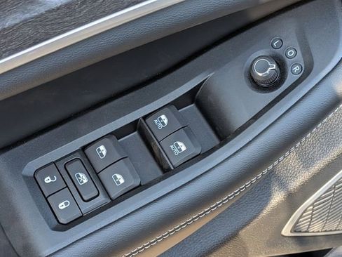New 2026 Jeep Grand Cherokee Limited AWD/4WD image 23