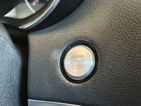 Used 2022 Kia Stinger GT1 RWD image 23
