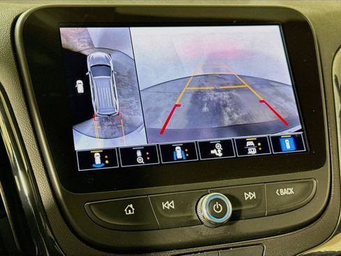 Used 2024 Chevrolet Equinox RS FWD image 11