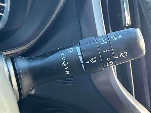 Used 2020 Subaru Ascent Limited image 24